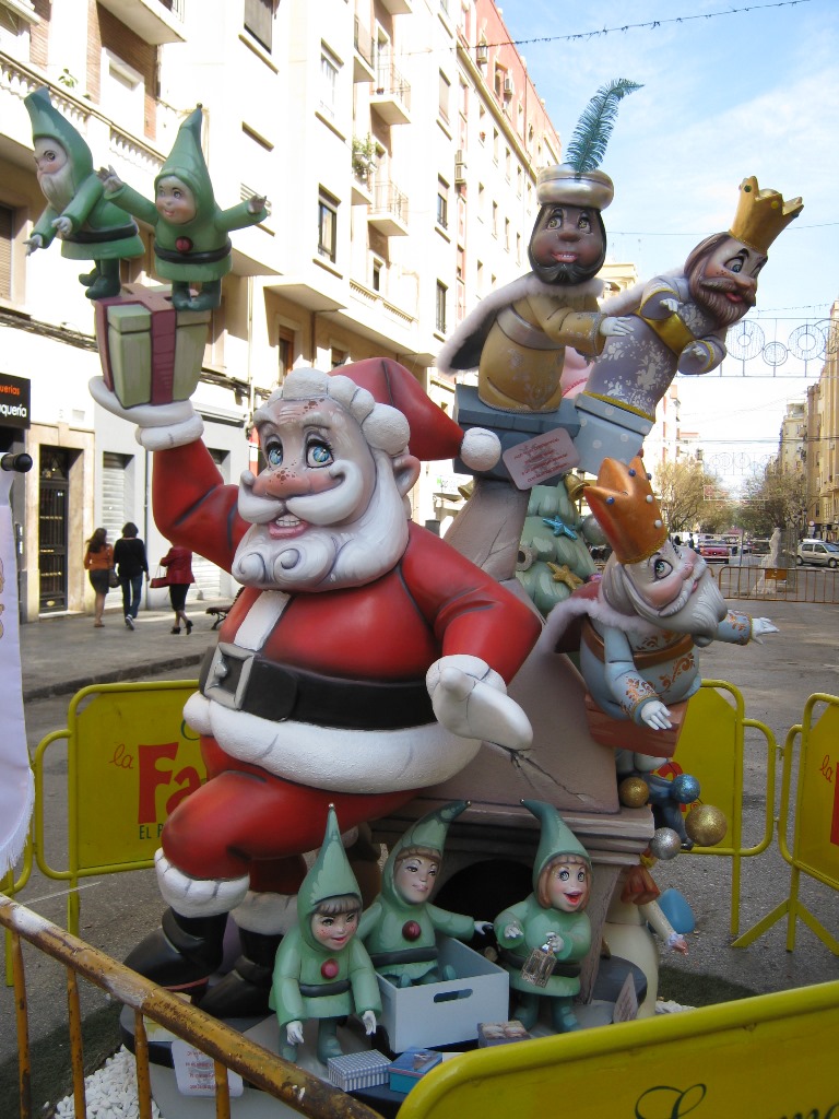 Totfalles: Av. Pérez Galdós-Calixto III